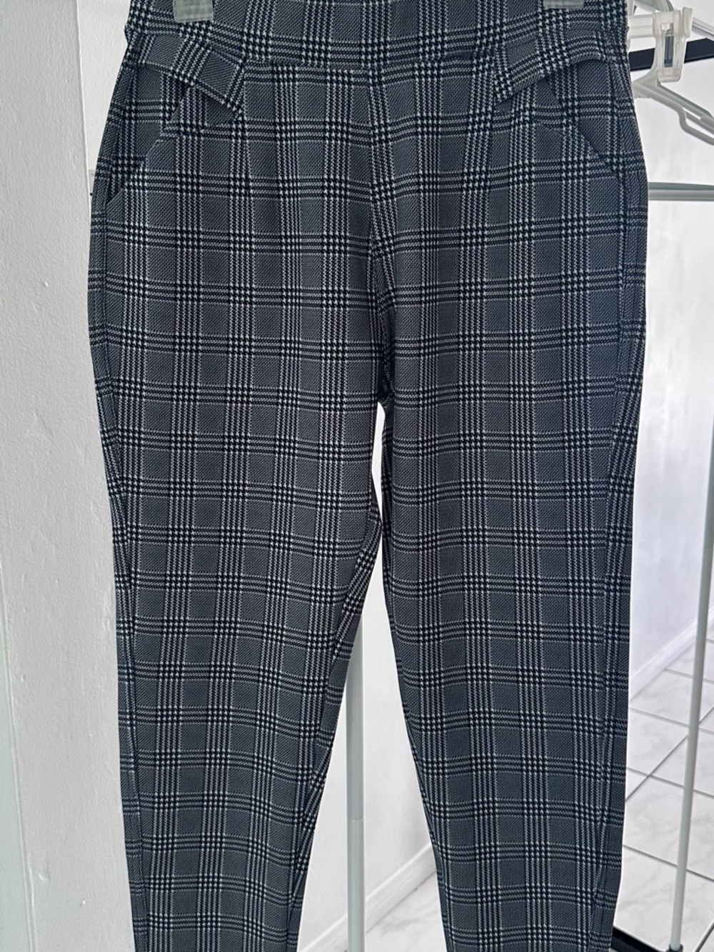 Black & white spandex Plaid Pants